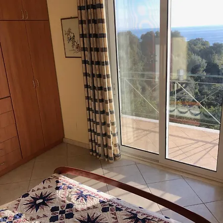 A Peaceful Haven In A Quiet Location With Exceptional Sea Views * Akhladherí