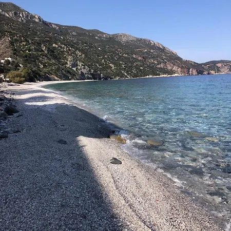 A Peaceful Haven In A Quiet Location With Exceptional Sea Views *