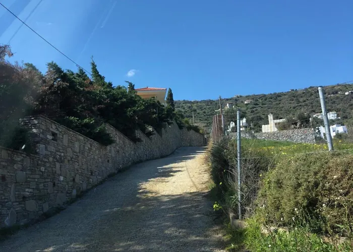 A Peaceful Haven In A Quiet Location With Exceptional Sea Views Villa Akhladheri